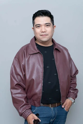 Jigo Postolero Broadcasting Career