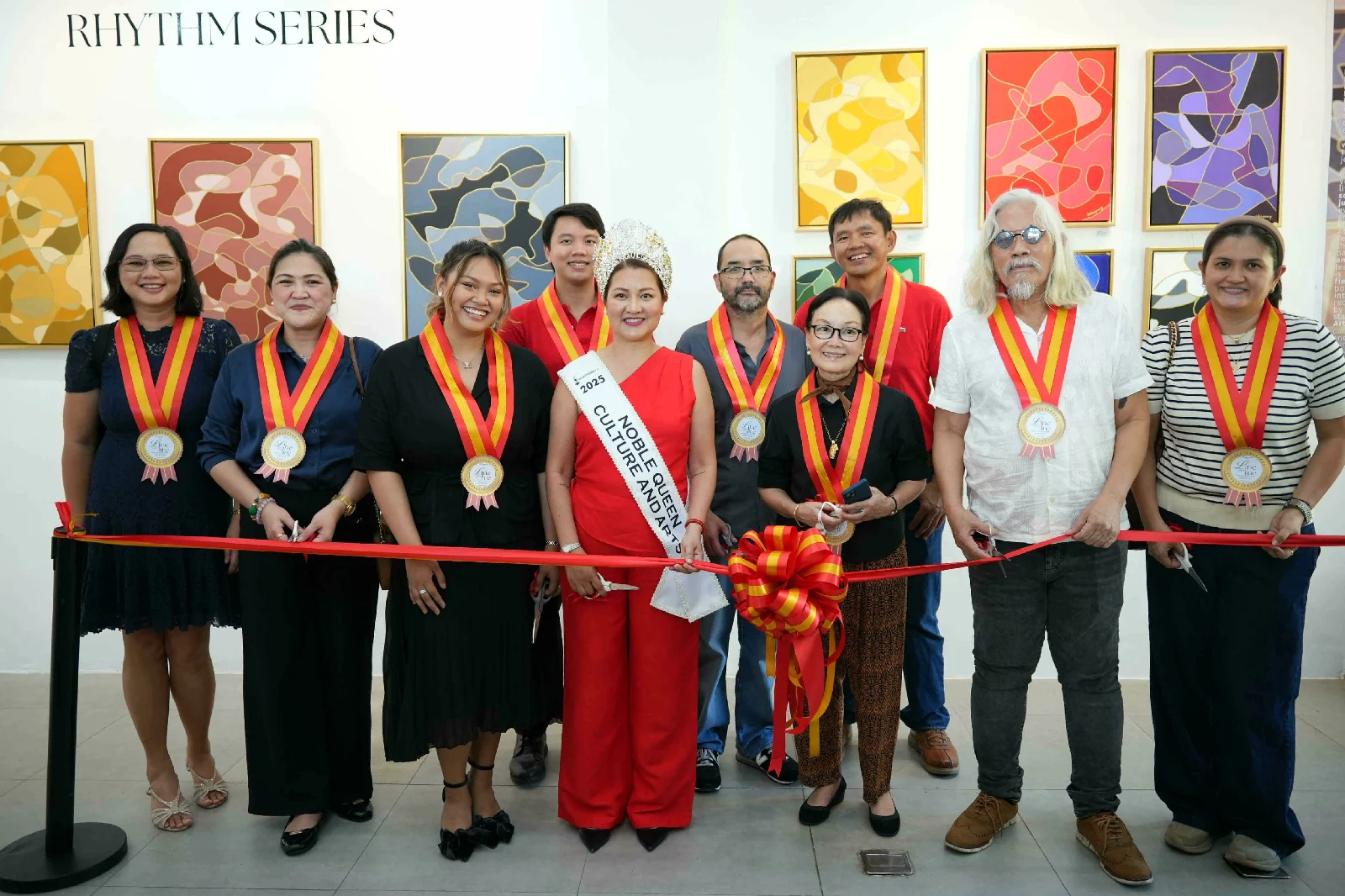 Leslie Pucay with fellow artists and supporters