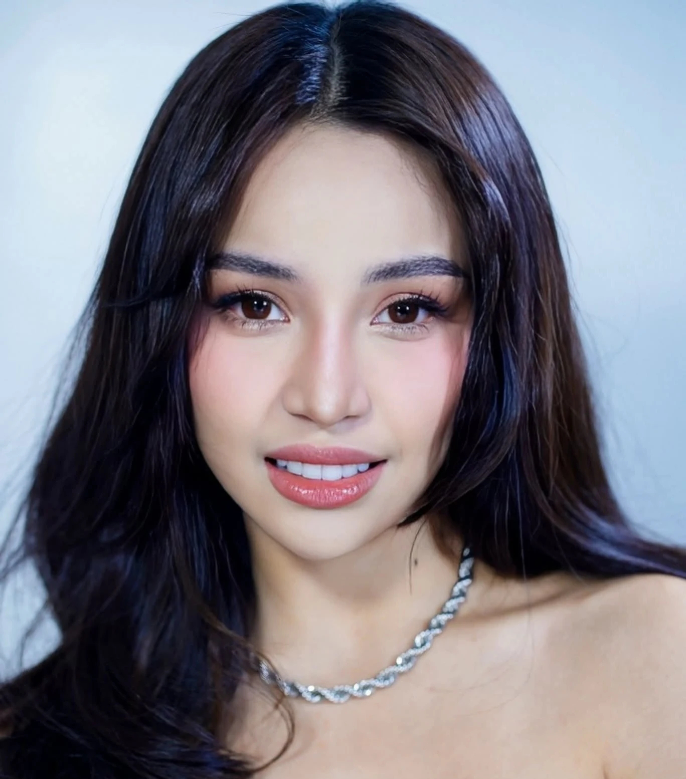 Zsara Laxamana Inspiring Journey From Dentistry Professional to Rising Creative Artist Success Story