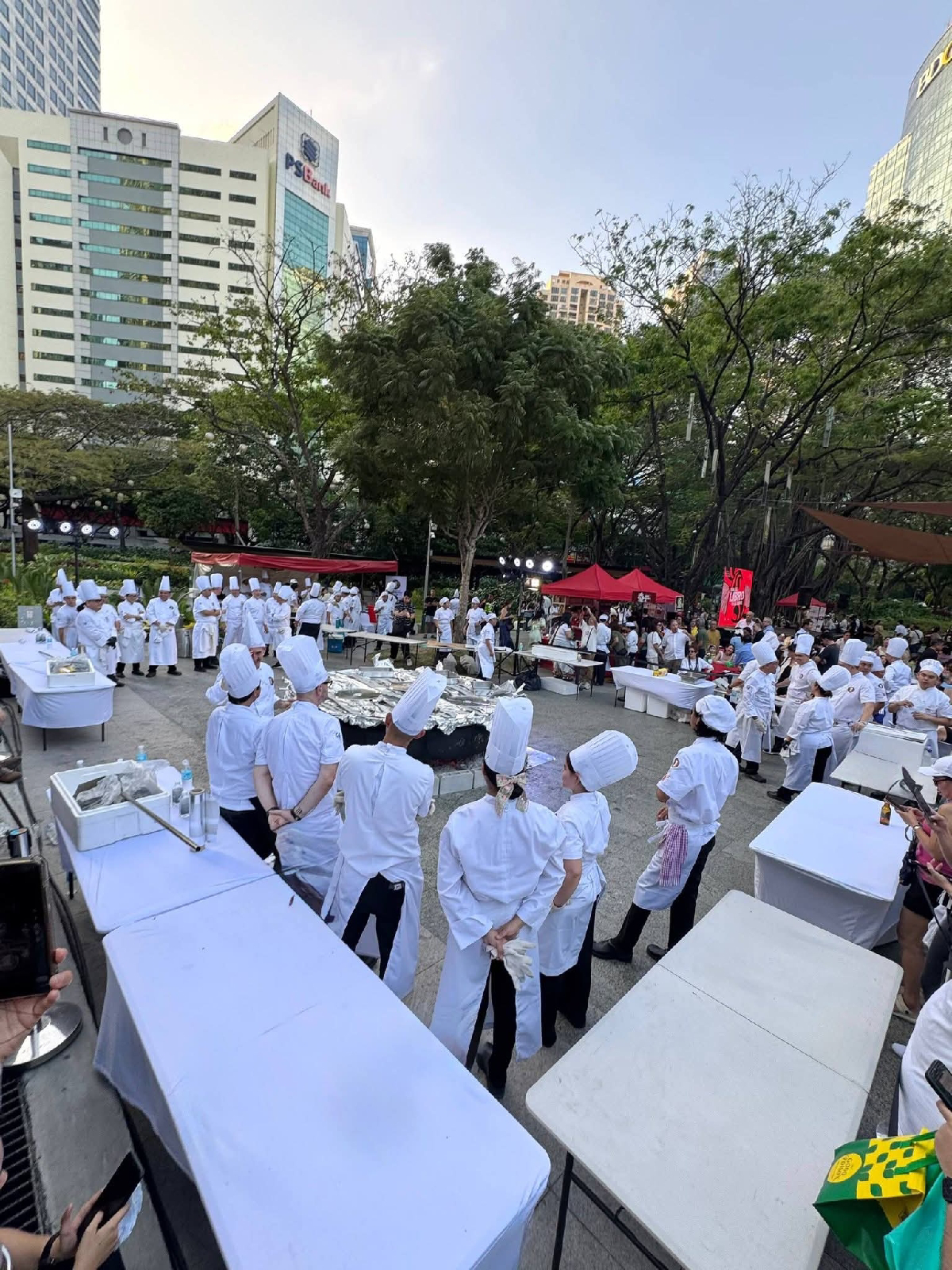 Large crowd at La Paella Gigante Makati 2026