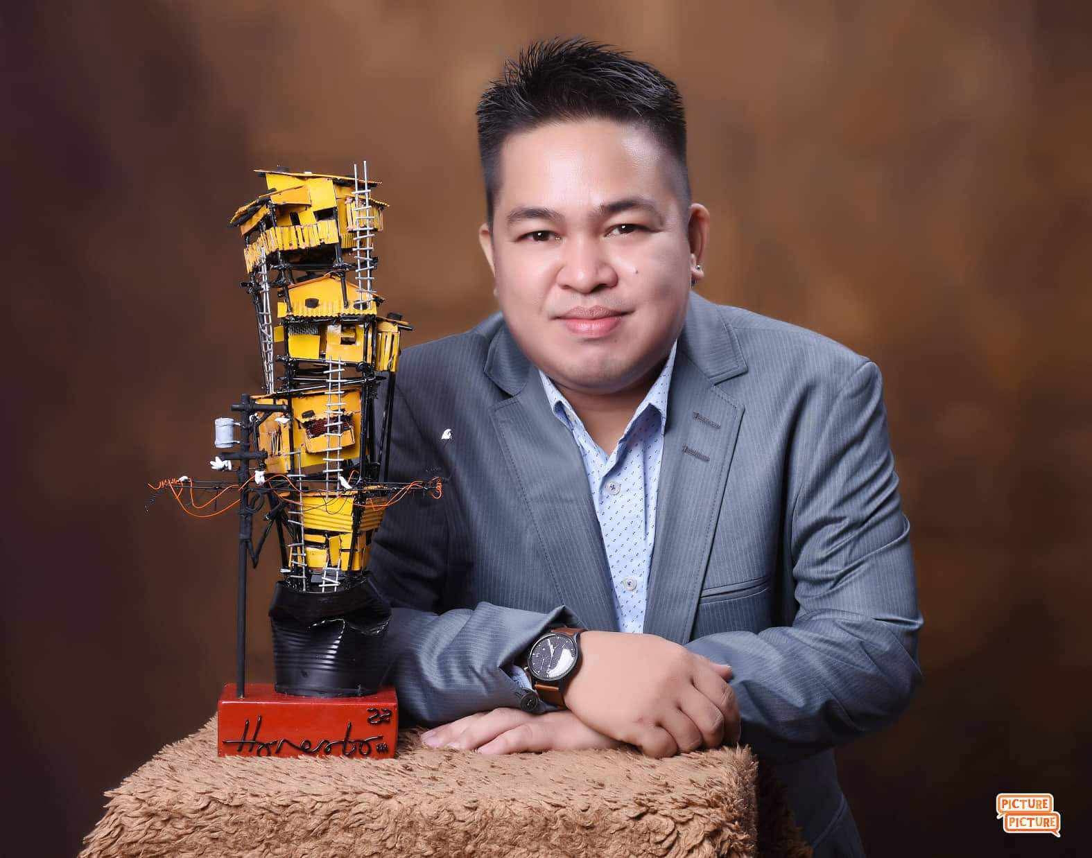 Estong Guiruela: Filipino Mixed Media Artist Transforming Scrap Materials into World-Class Contemporary Miniature Art