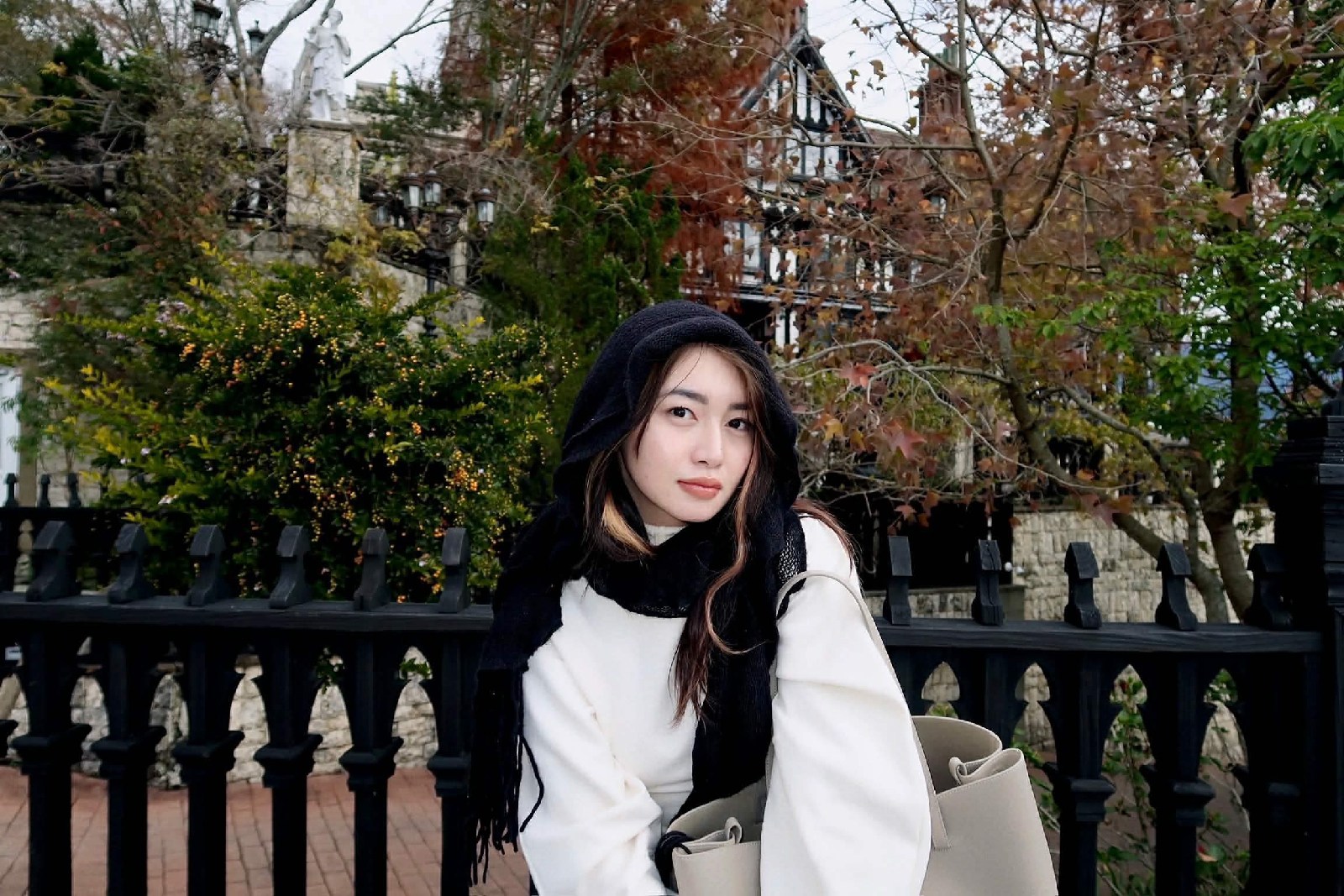 Megan Chynn B Gundran behind the scenes
